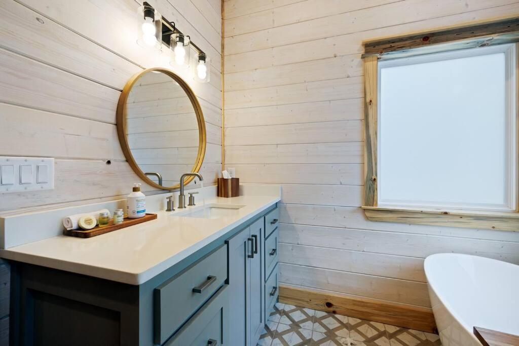 Lone Pine Lodge. Brand New! 2 Bedroom Luxury Cabin. Broken Bow Ngoại thất bức ảnh