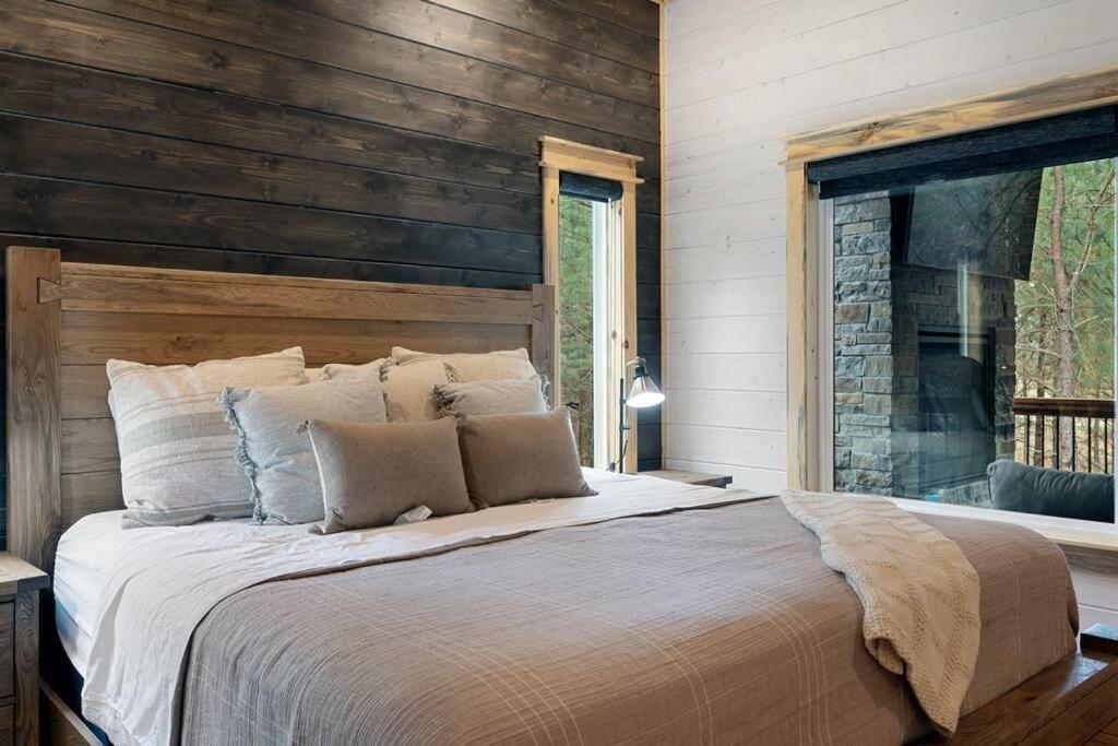 Lone Pine Lodge. Brand New! 2 Bedroom Luxury Cabin. Broken Bow Ngoại thất bức ảnh