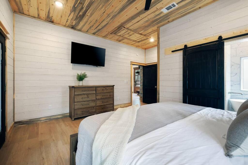 Lone Pine Lodge. Brand New! 2 Bedroom Luxury Cabin. Broken Bow Ngoại thất bức ảnh