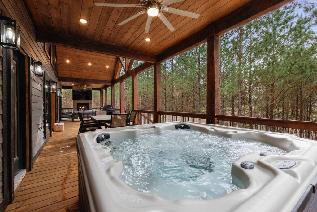 Lone Pine Lodge. Brand New! 2 Bedroom Luxury Cabin. Broken Bow Ngoại thất bức ảnh